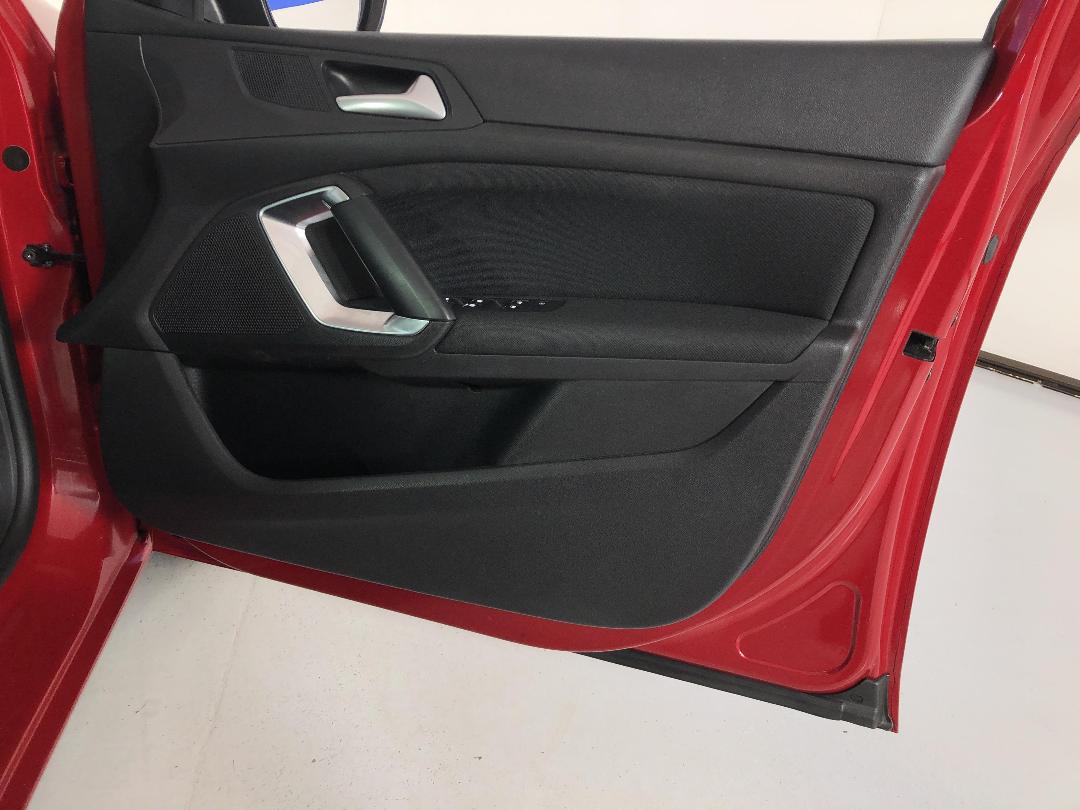 Photo '15' of Peugeot 308