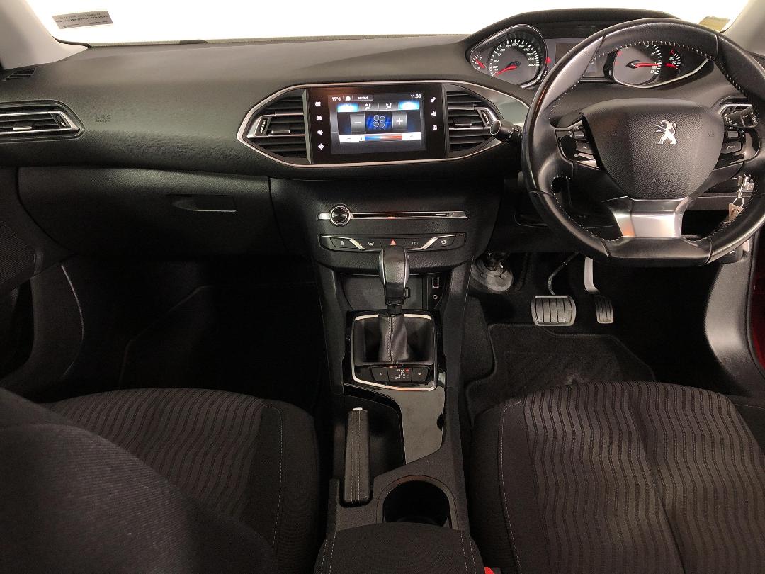 Photo '17' of Peugeot 308