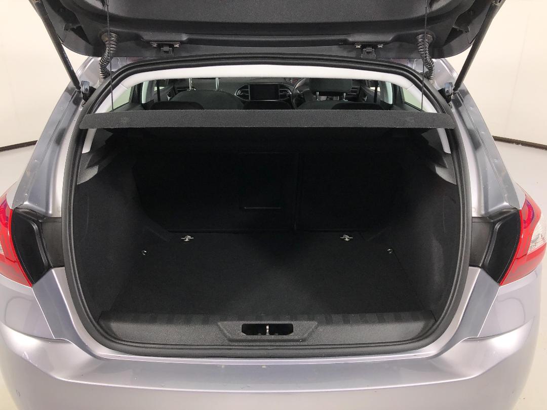 Photo '14' of Peugeot 308