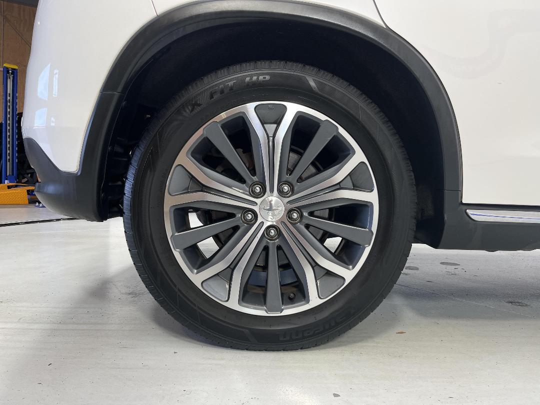 Photo '12' of Peugeot 4008