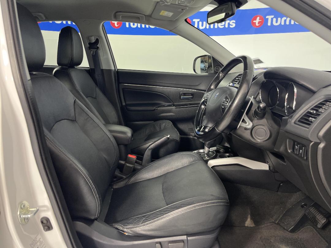 Photo '16' of Peugeot 4008