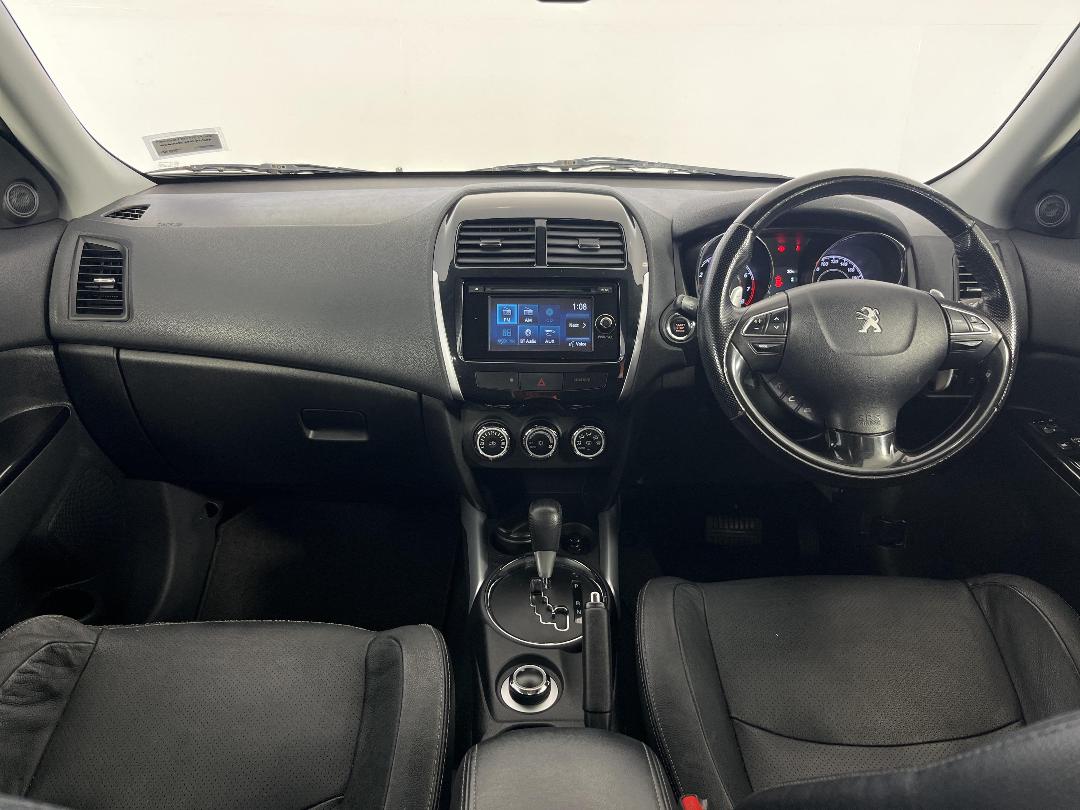 Photo '17' of Peugeot 4008