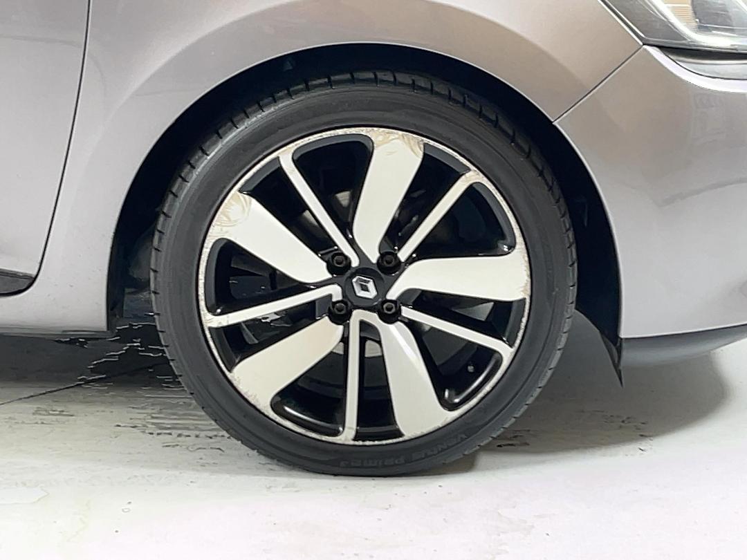 Photo '9' of Renault Lutecia Photo '9' of Renault Lutecia