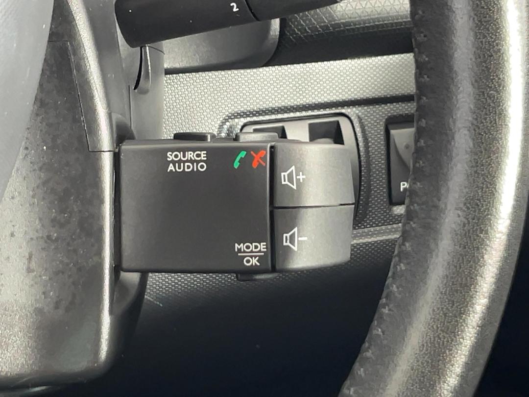 Photo '25' of Renault Lutecia Photo '25' of Renault Lutecia