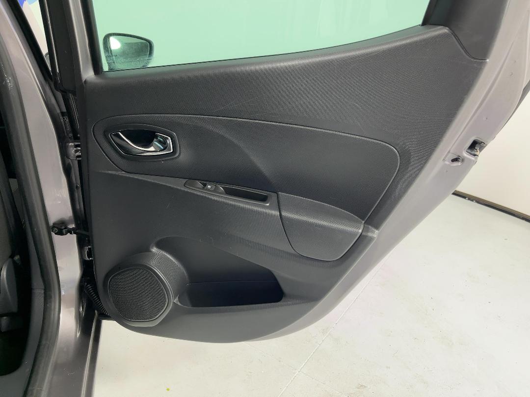 Photo '19' of Renault Lutecia Photo '19' of Renault Lutecia