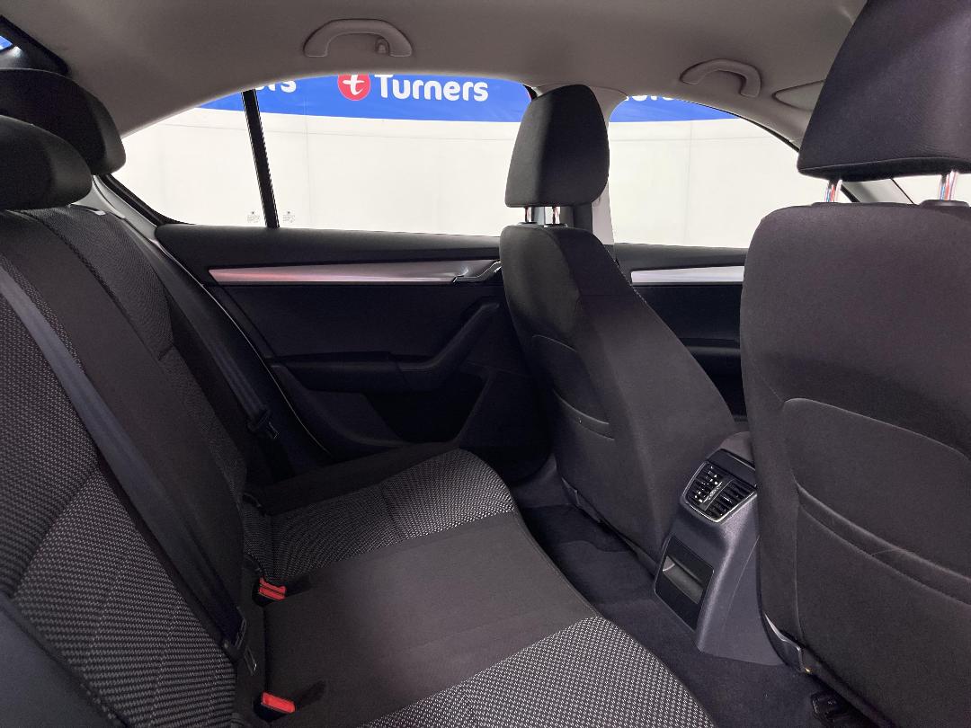 Photo '20' of Skoda Octavia