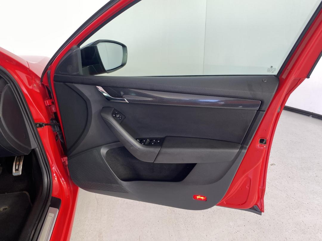 Photo '15' of Skoda Octavia Photo '15' of Skoda Octavia