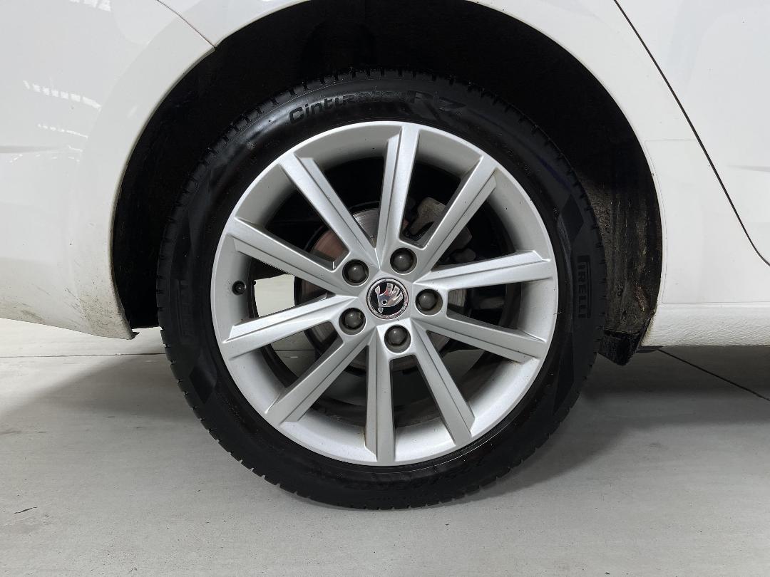 Photo '12' of Skoda Octavia