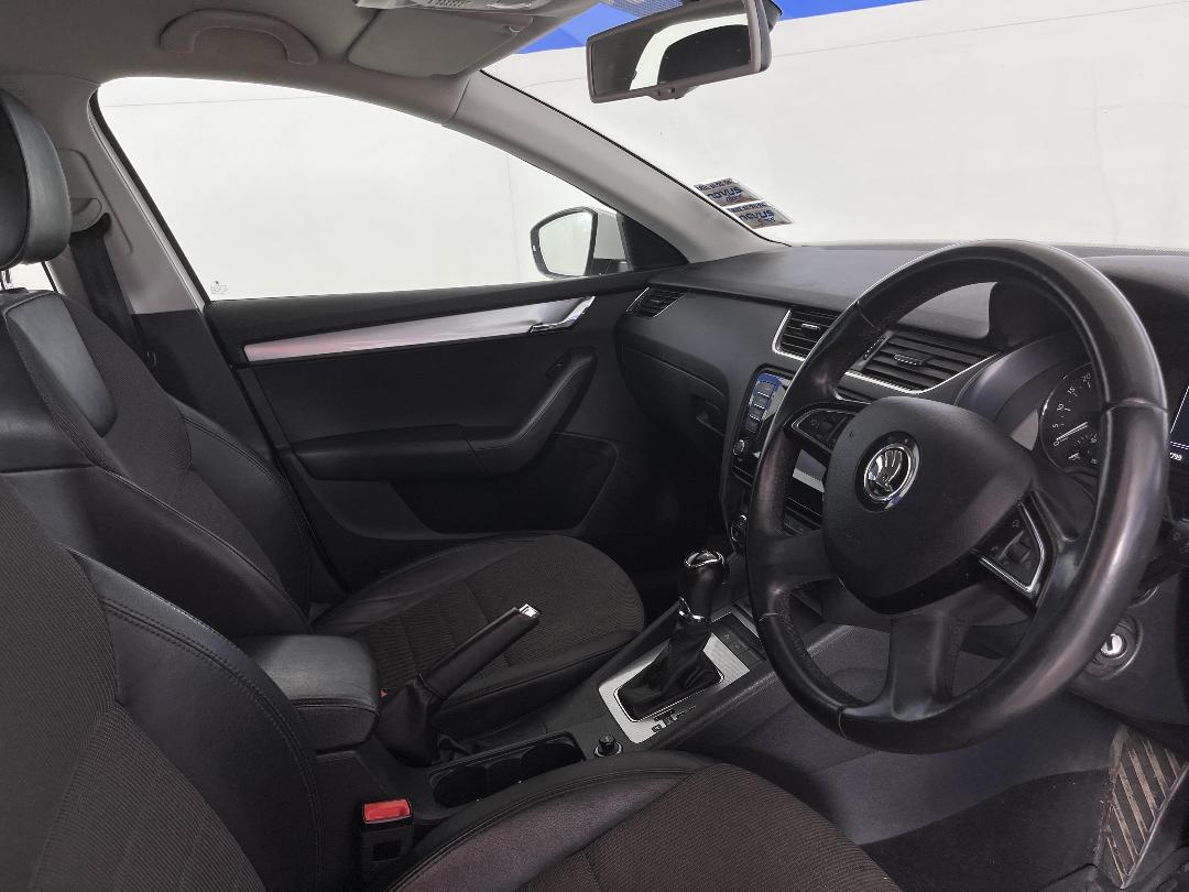 Photo '16' of Skoda Octavia