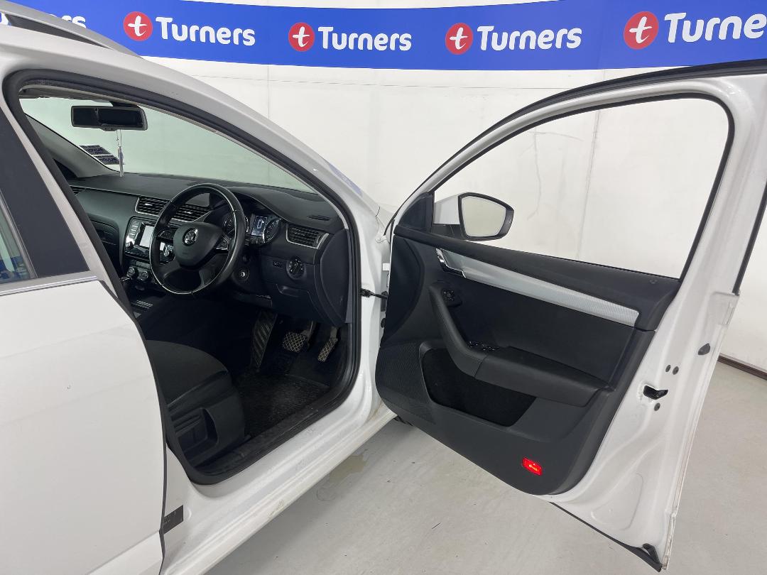 Photo '13' of Skoda Octavia TDI 110KW Style Wago Photo '13' of Skoda Octavia TDI 110KW Style Wago