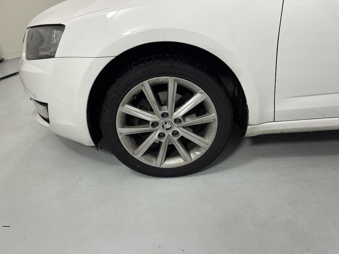 Photo '10' of Skoda Octavia Photo '10' of Skoda Octavia