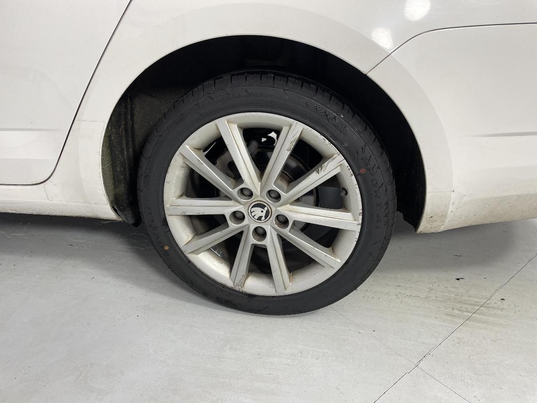 Photo '11' of Skoda Octavia Photo '11' of Skoda Octavia