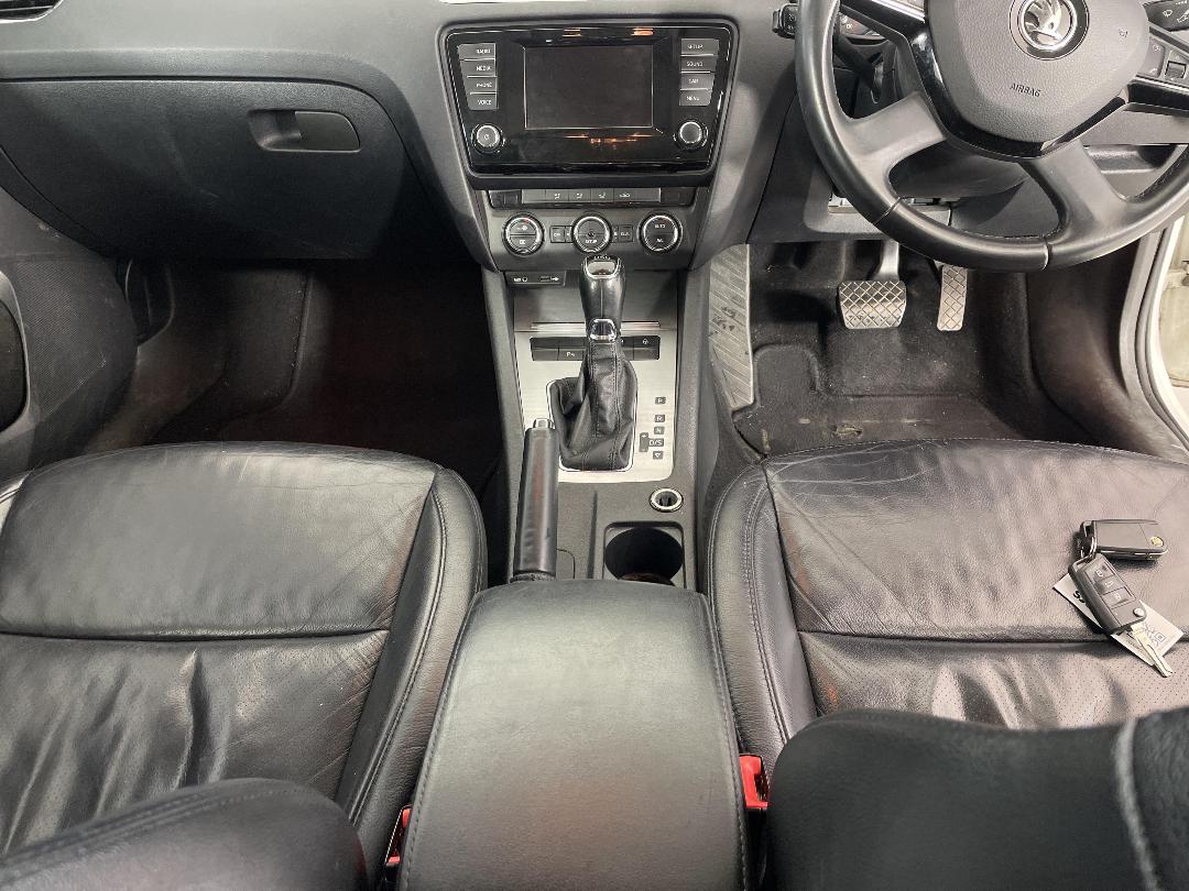 Photo '18' of Skoda Octavia Photo '18' of Skoda Octavia