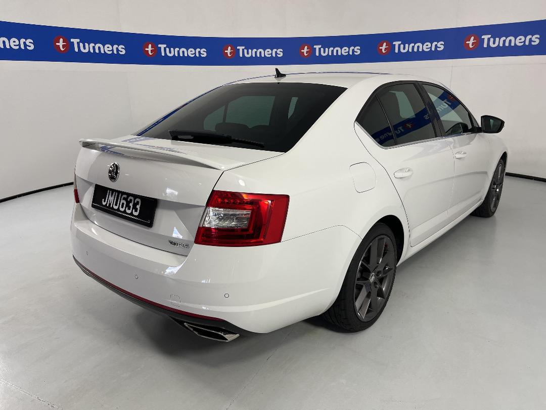 Photo '7' of Skoda Octavia