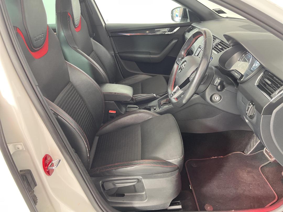 Photo '16' of Skoda Octavia