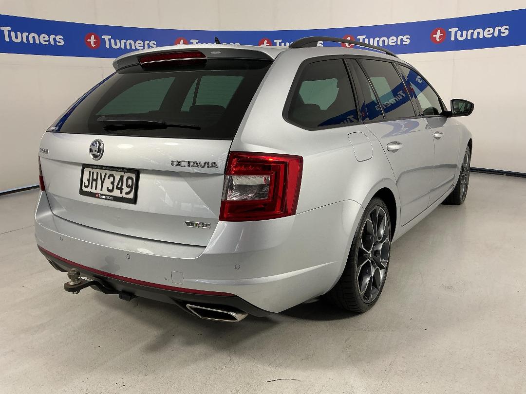 Photo '7' of Skoda Octavia