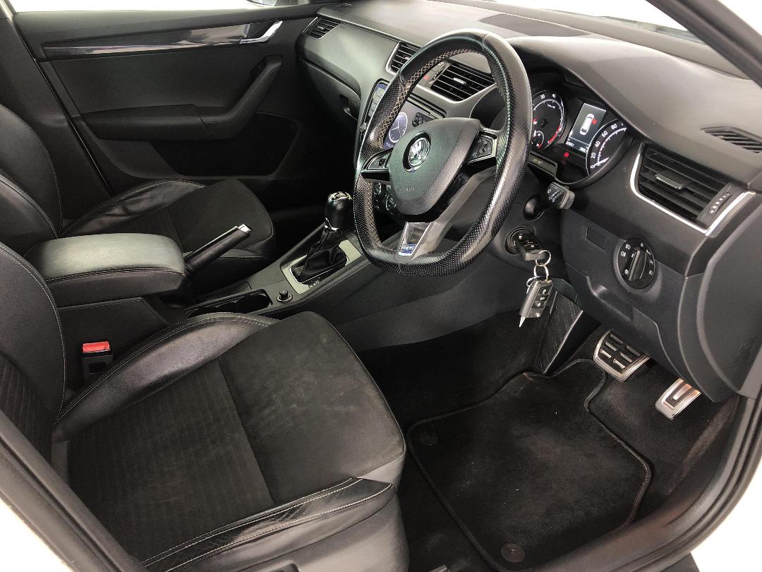 Photo '16' of Skoda Octavia