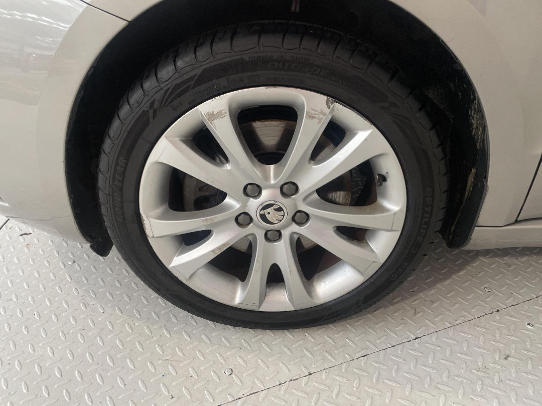 Photo '10' of Skoda Superb