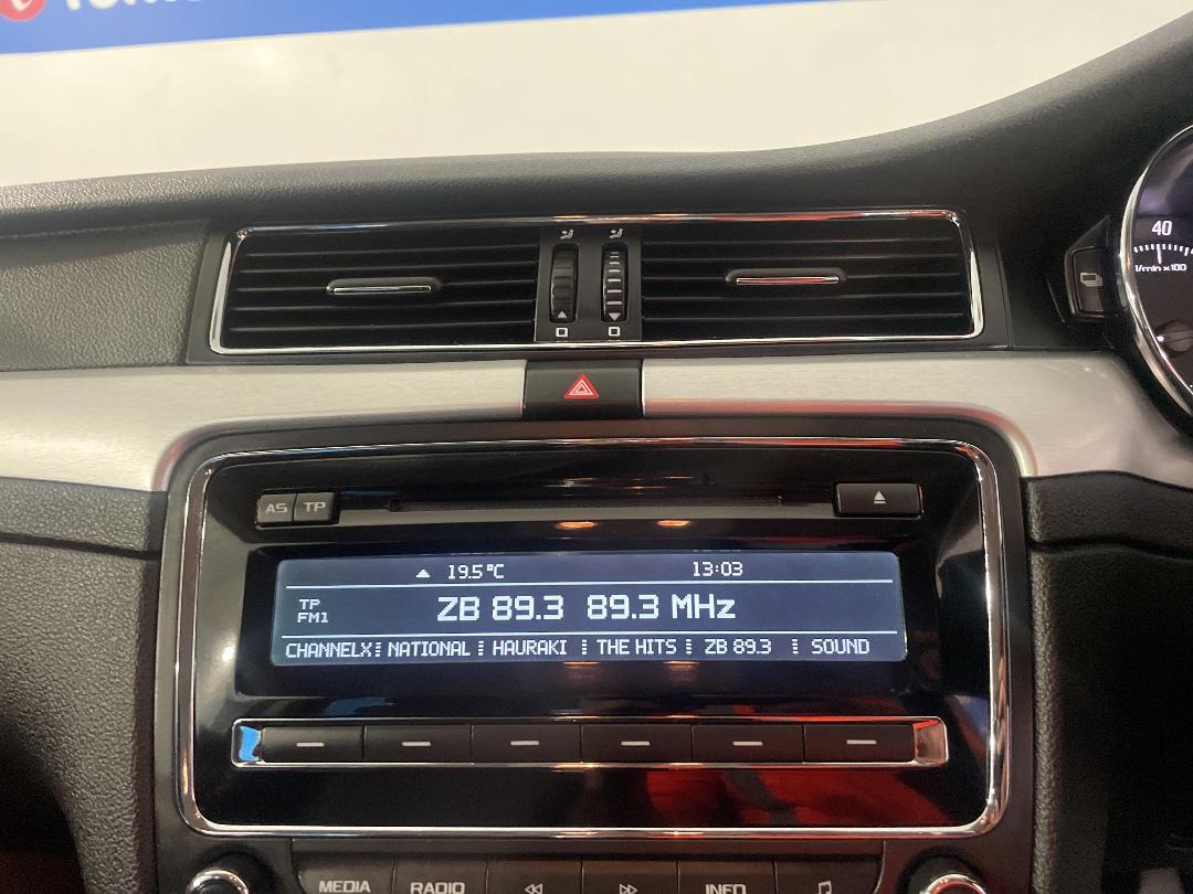 Photo '28' of Skoda Superb