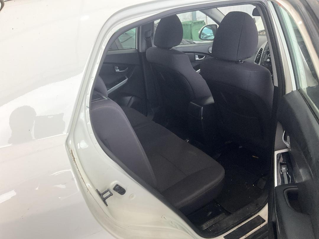 Photo '23' of Ssangyong Korando Sports Petrol MAN 2W Photo '23' of Ssangyong Korando Sports Petrol MAN 2W