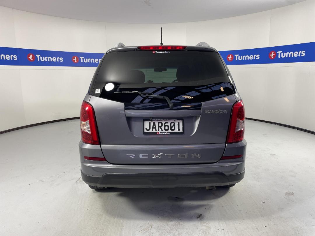 Photo '5' of Ssangyong Rexton Sports 360 Photo '5' of Ssangyong Rexton Sports 360