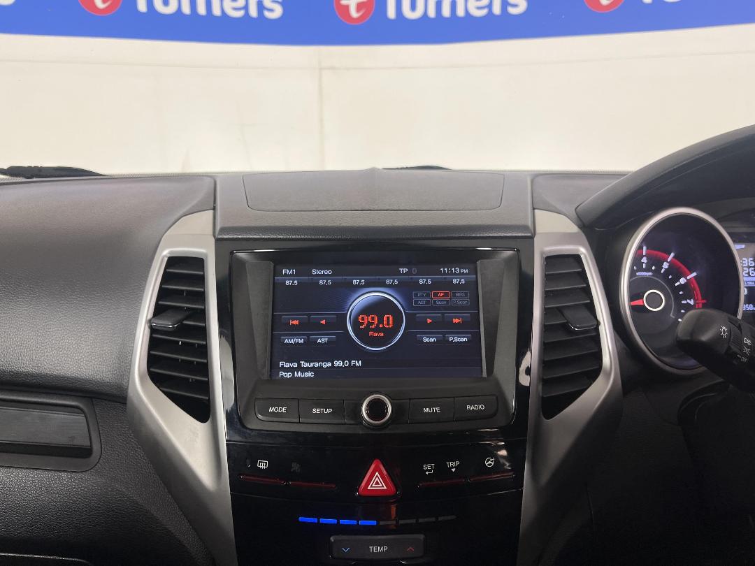 Photo '18' of Ssangyong Tivoli Photo '18' of Ssangyong Tivoli