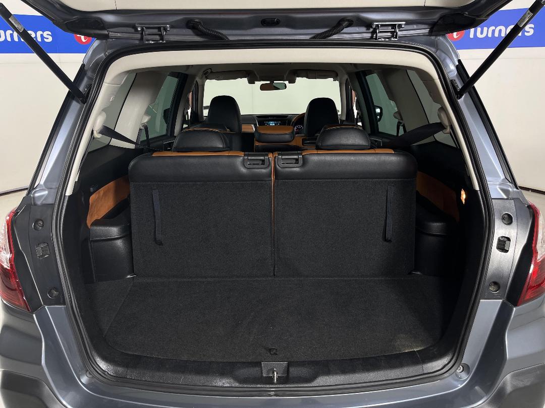 Photo '14' of Subaru Exiga Photo '14' of Subaru Exiga