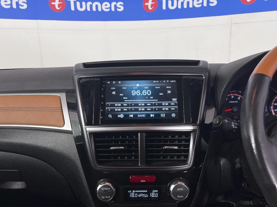 Photo '18' of Subaru Exiga Photo '18' of Subaru Exiga