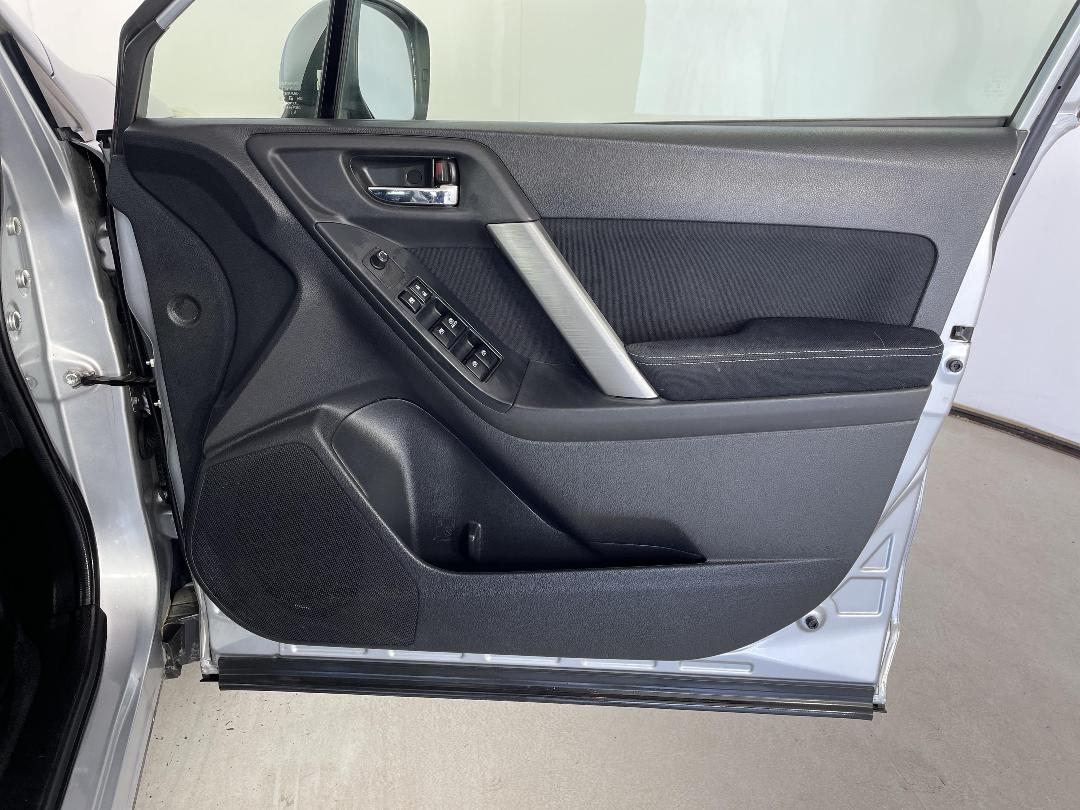 Photo '15' of Subaru Forester Photo '15' of Subaru Forester