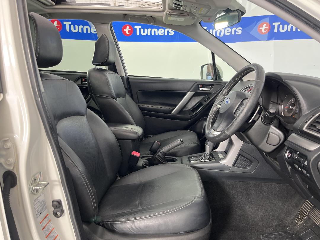 Photo '16' of Subaru Forester Photo '16' of Subaru Forester