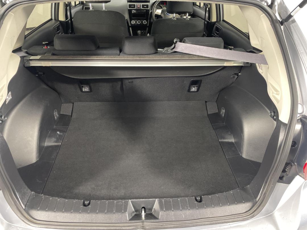 Photo '14' of Subaru Impreza Photo '14' of Subaru Impreza