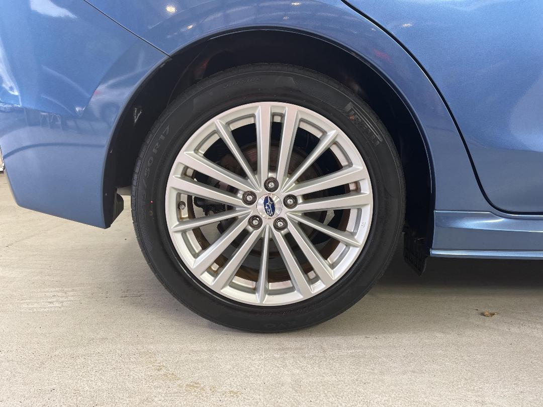 Photo '12' of Subaru Impreza