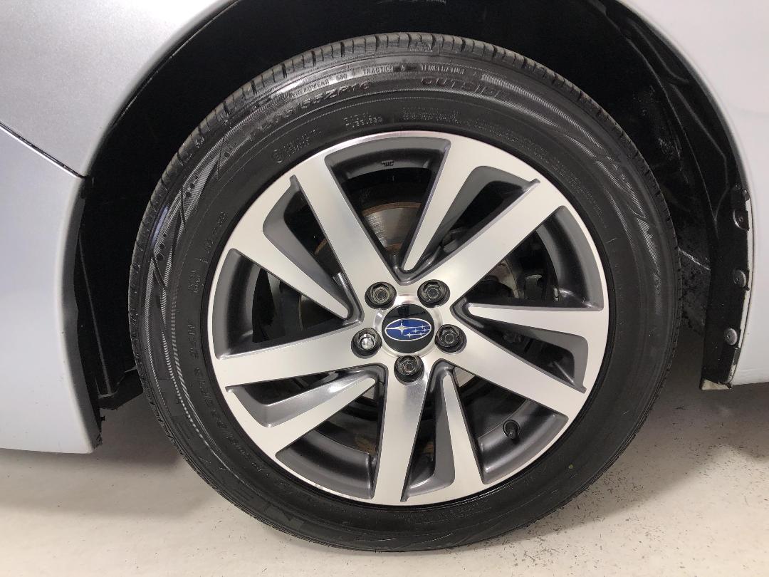 Photo '10' of Subaru Impreza