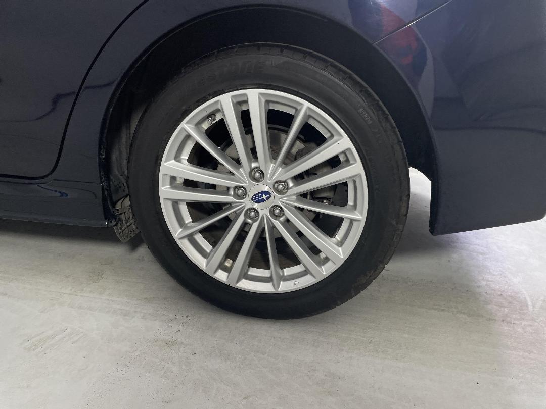 Photo '11' of Subaru Impreza Photo '11' of Subaru Impreza