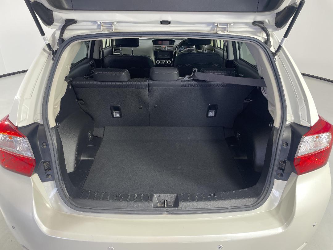 Photo '14' of Subaru Impreza Photo '14' of Subaru Impreza