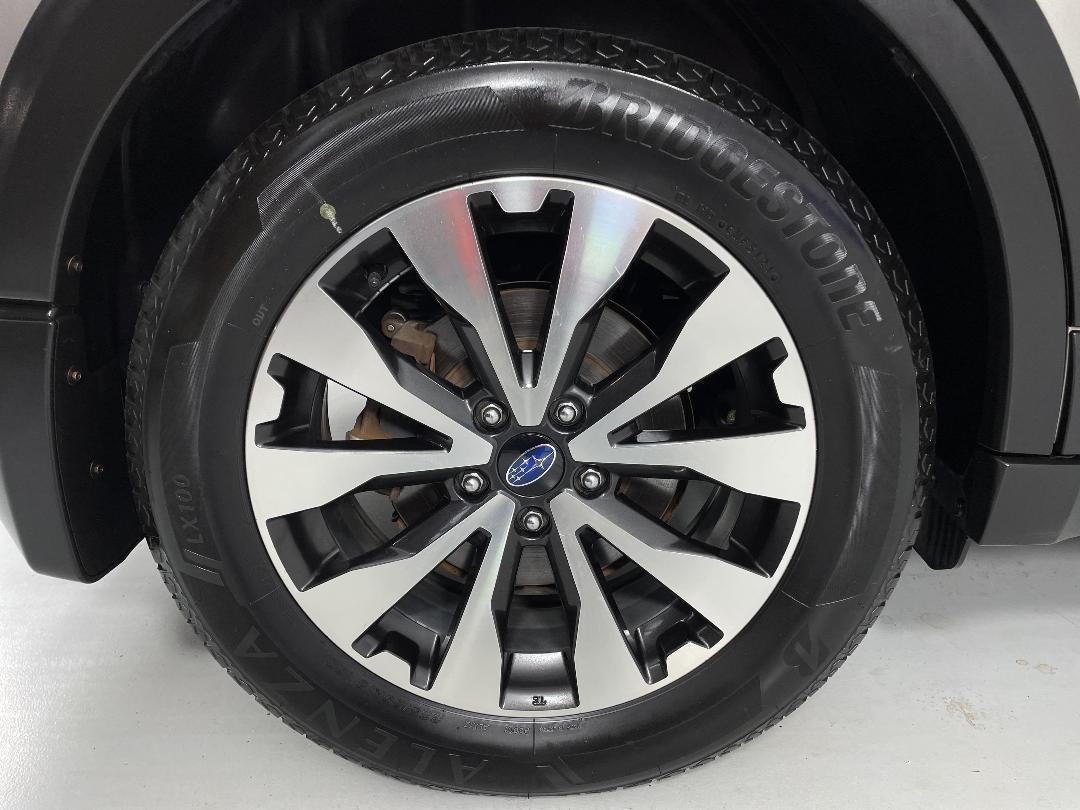 Photo '12' of Subaru Legacy Photo '12' of Subaru Legacy