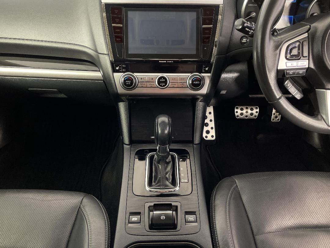 Photo '18' of Subaru Legacy Photo '18' of Subaru Legacy