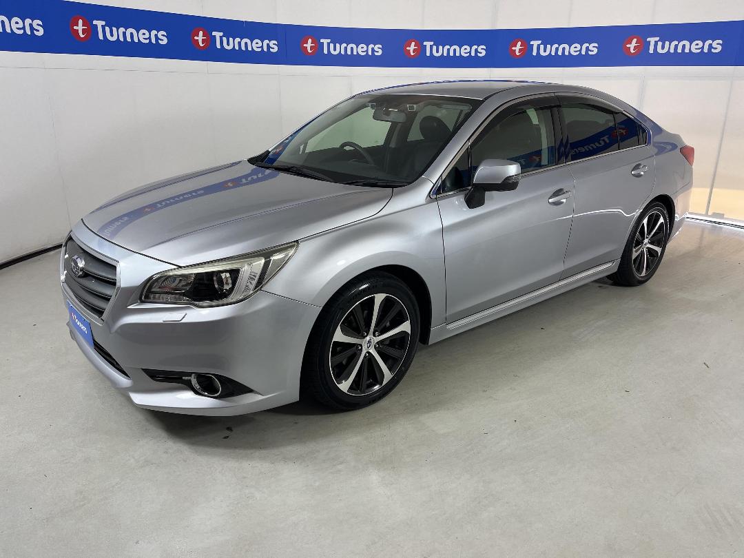 Photo '4' of Subaru Legacy