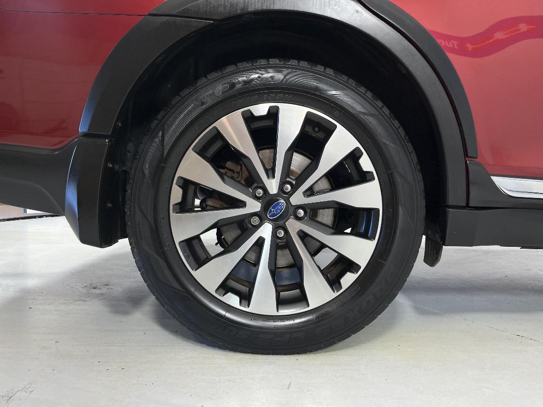 Photo '12' of Subaru Legacy