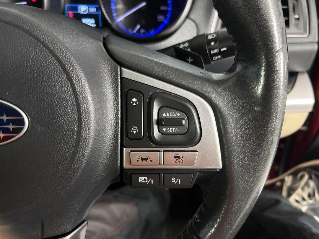 Photo '23' of Subaru Legacy