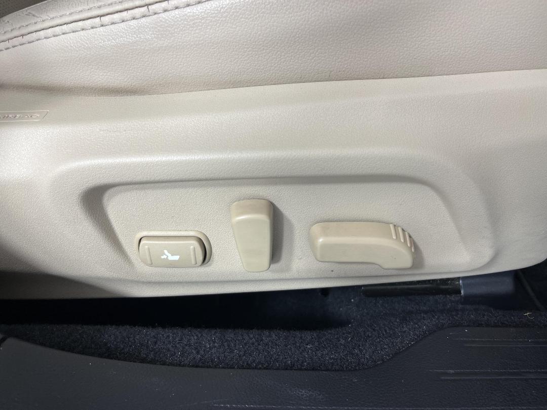 Photo '30' of Subaru Legacy