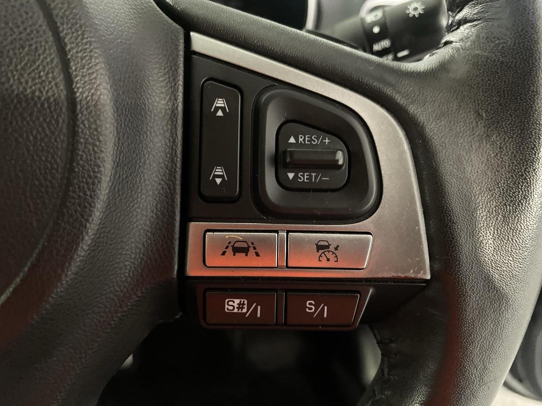 Photo '26' of Subaru Legacy