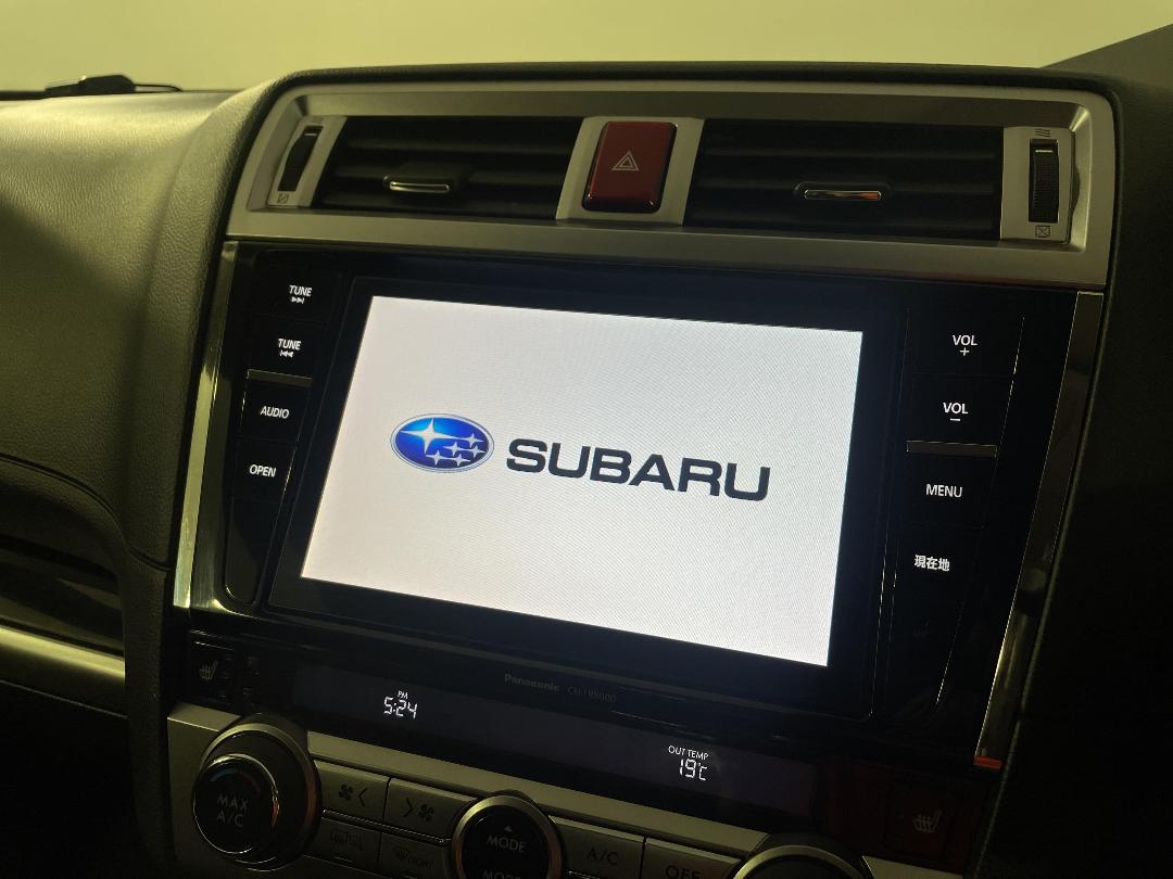 Photo '29' of Subaru Legacy