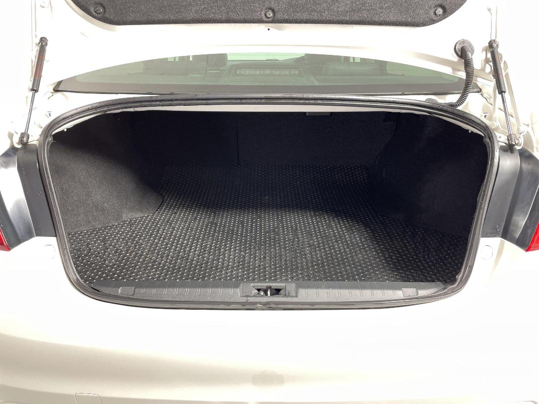 Photo '14' of Subaru Legacy Photo '14' of Subaru Legacy