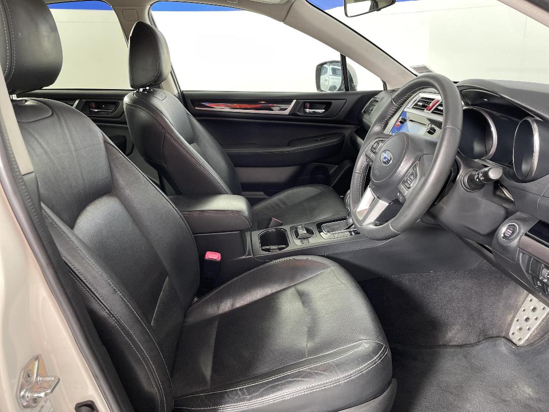 Photo '16' of Subaru Legacy Photo '16' of Subaru Legacy