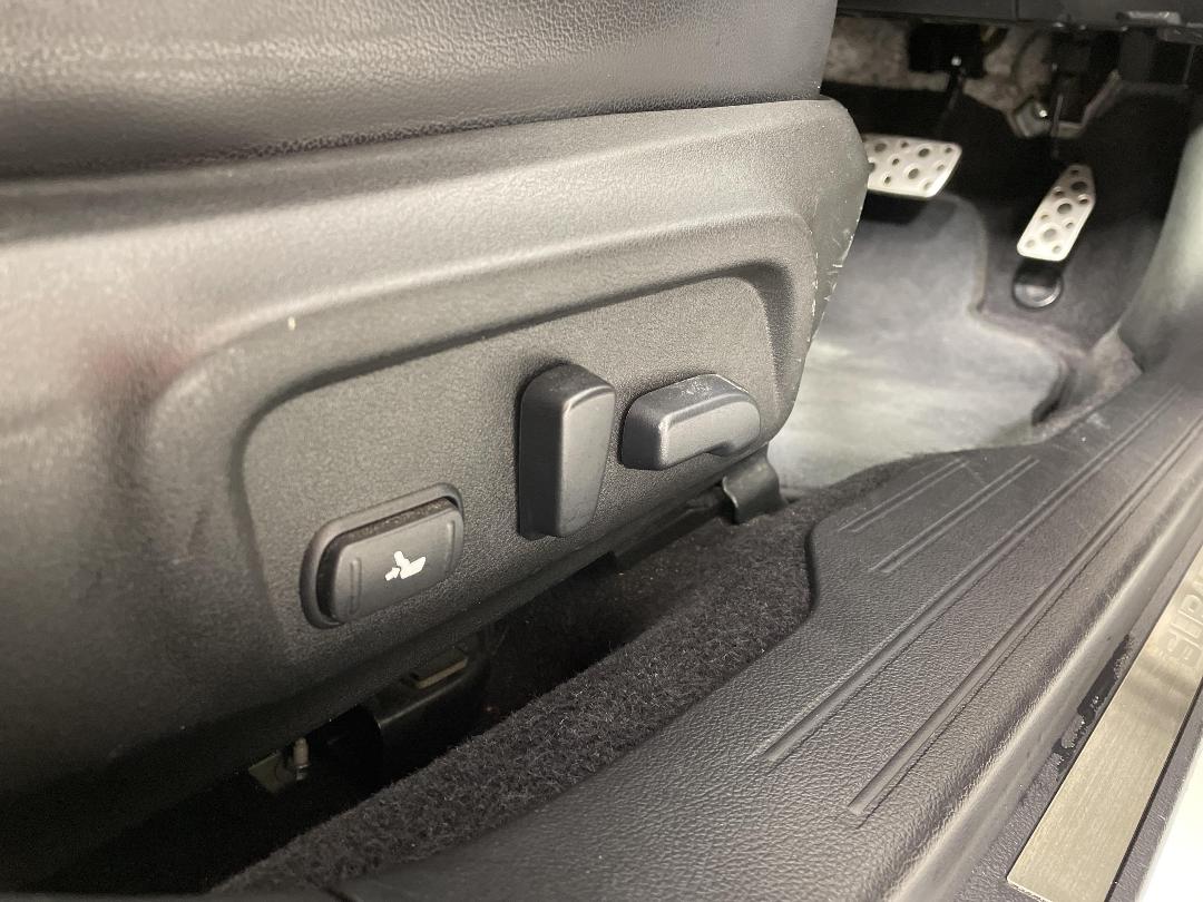 Photo '28' of Subaru Legacy Photo '28' of Subaru Legacy