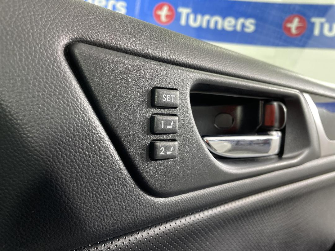 Photo '29' of Subaru Legacy Photo '29' of Subaru Legacy