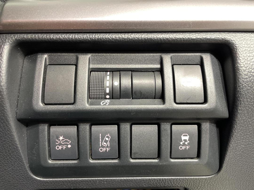 Photo '37' of Subaru Legacy Photo '37' of Subaru Legacy