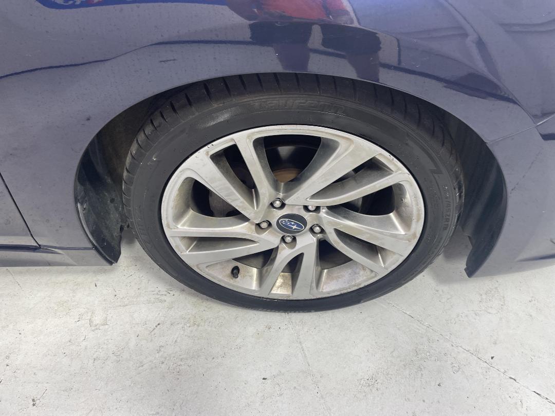 Photo '9' of Subaru Legacy