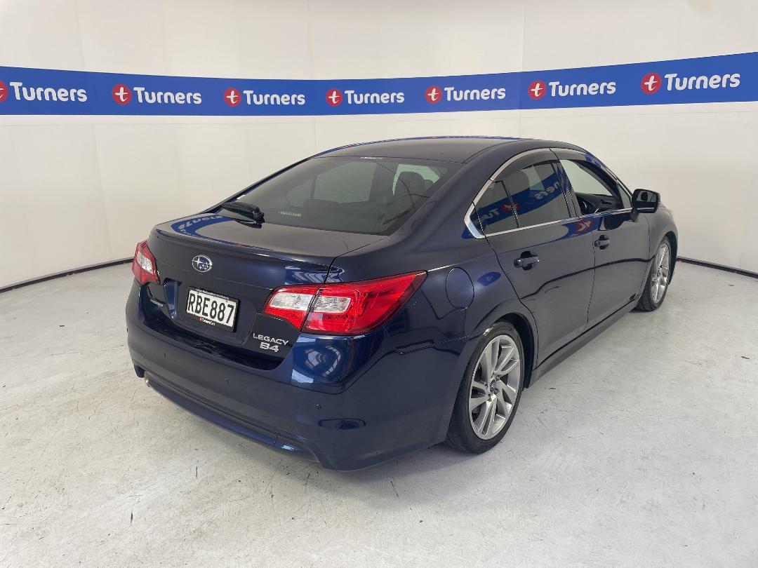 Photo '7' of Subaru Legacy